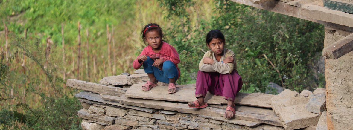 Kinder von Golche in Nepal