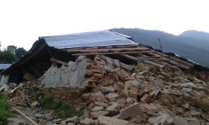Vom Schulhaus blieb nach dem Erdbeben nicht viel übrig