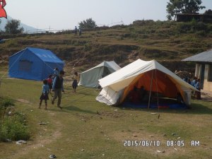 Provisorischer Unterricht in Zelten